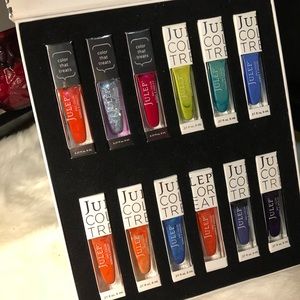Nail polish set